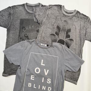 Kinetix Shirt Mens Large Gray Graphic Tee Lot 3 Love Is Blind Soft Crew